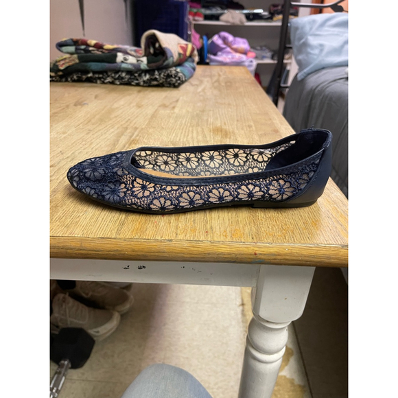 Weebo Navy Blue Flower Lace Flats Womens’s Size 8.5 Excellent Condition - Picture 3 of 9